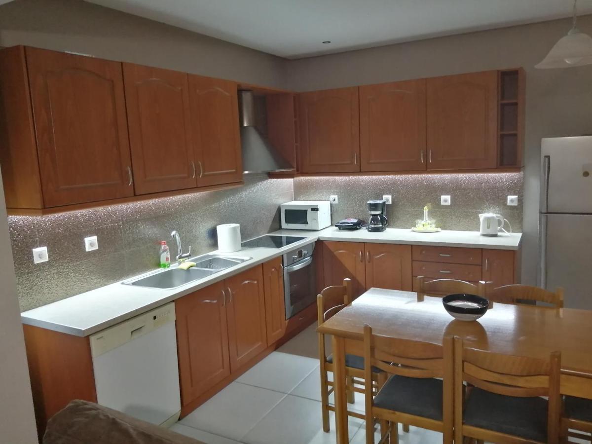 Aggelo 4 Bedroom Apartment نافبليو المظهر الخارجي الصورة