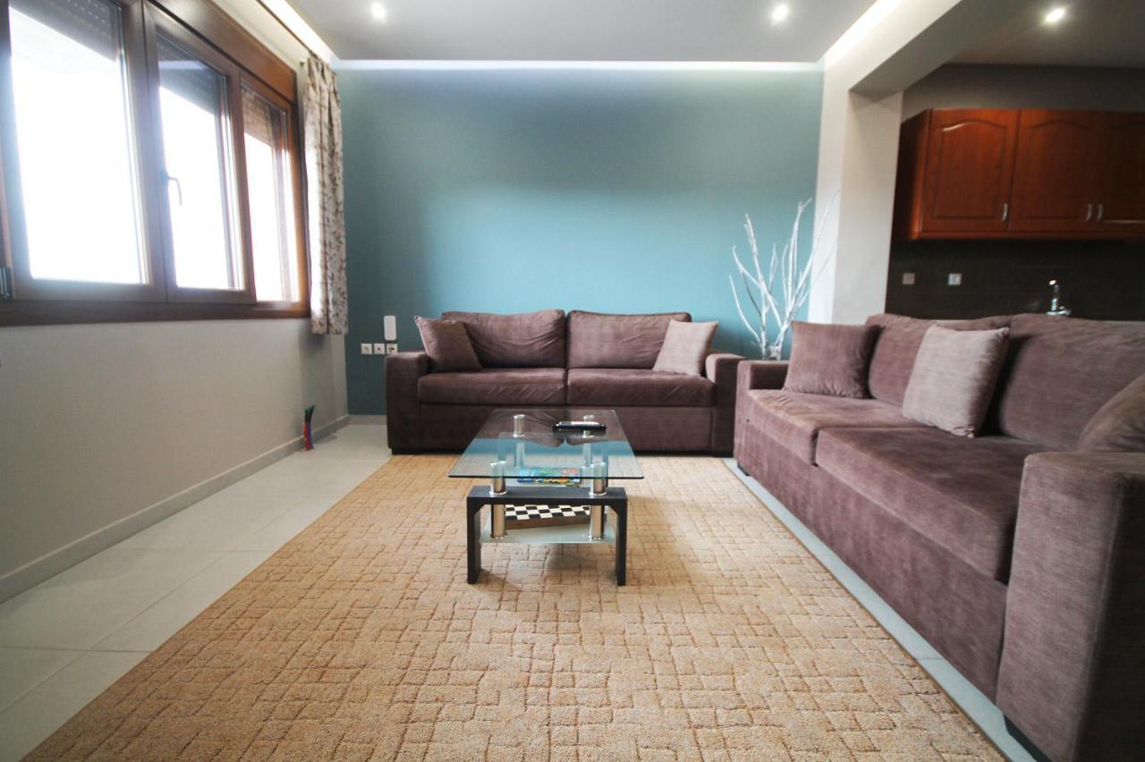 Aggelo 4 Bedroom Apartment نافبليو المظهر الخارجي الصورة