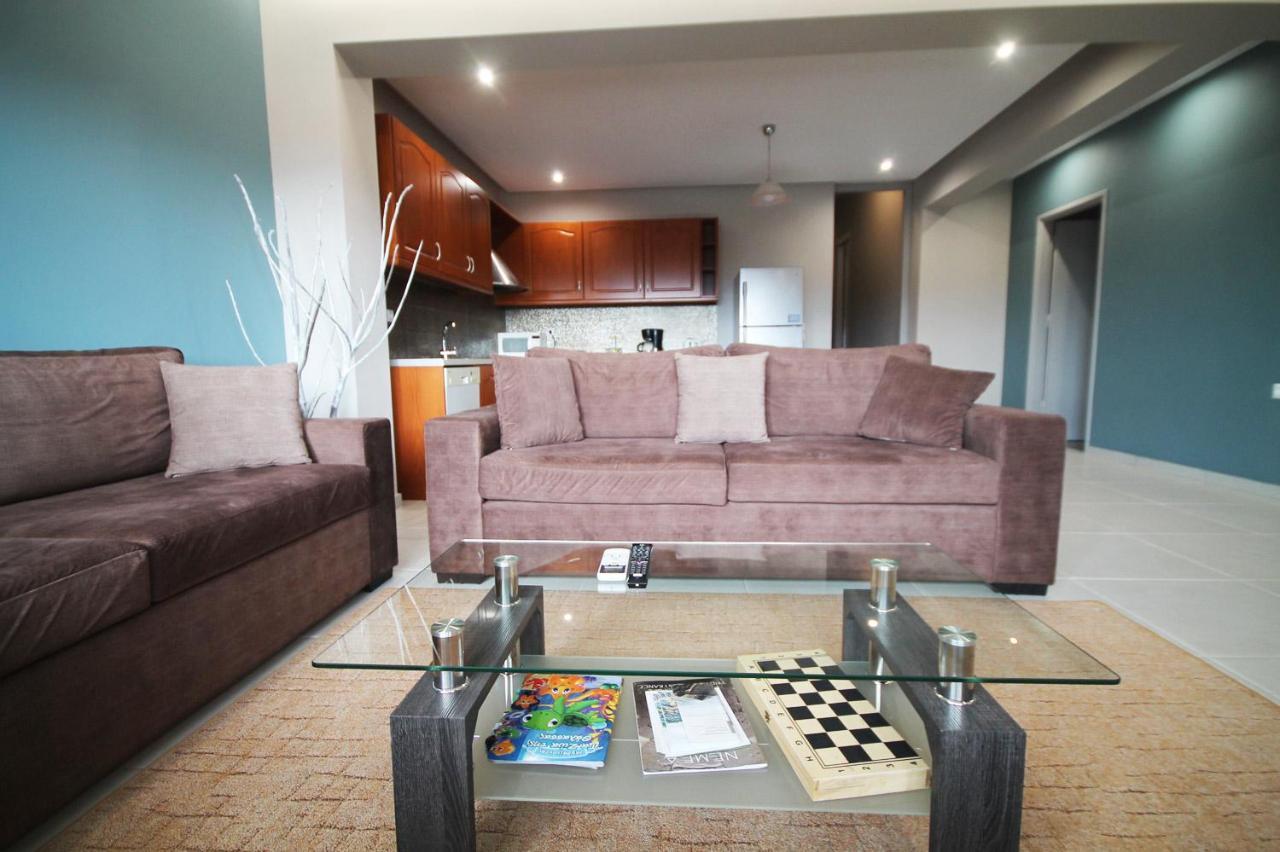 Aggelo 4 Bedroom Apartment نافبليو المظهر الخارجي الصورة